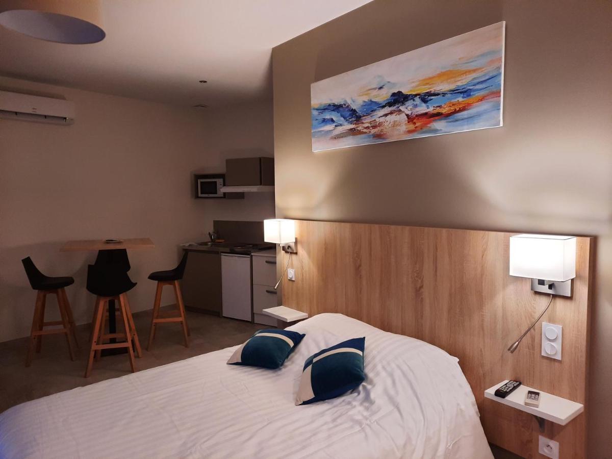 Le Logis De Berianne Aparthotel Les Tourrettes Exteriör bild